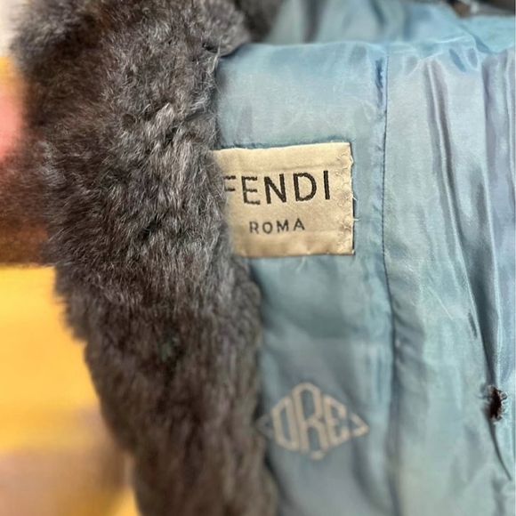 Natural Fur Coat by Neiman Marcus. Vintage Blue/Green Fendi. Size small. - Picture 3 of 14